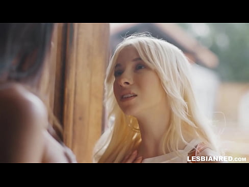 ❤️ Ọmọbinrin wa si ile kan diẹ osu nigbamii ati ki o dopin soke njẹ rẹ stepmom ká obo ❤️ Ohun onihoho ti ile  ﹏